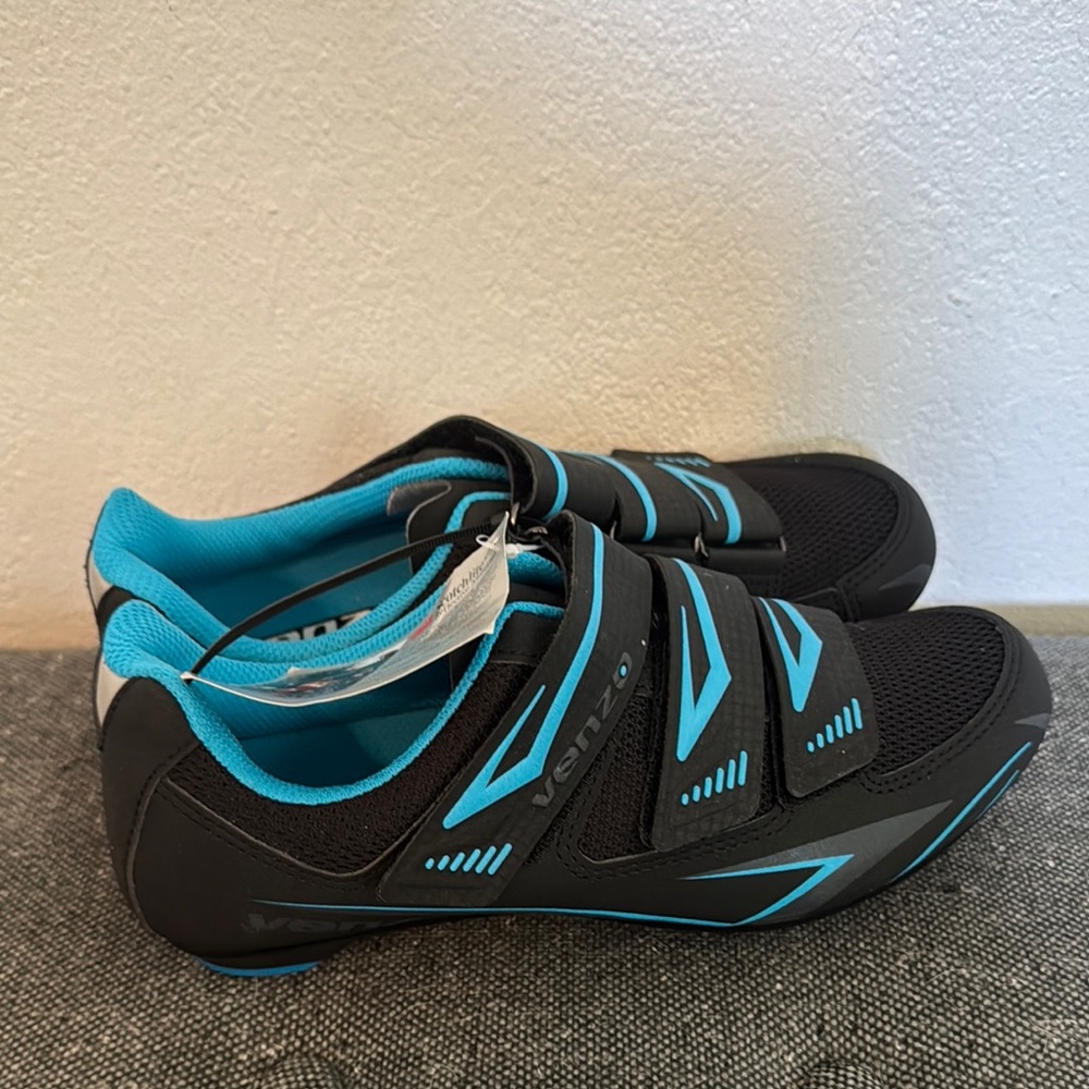 Vento Women's Black and Blue Cycling Shoes
